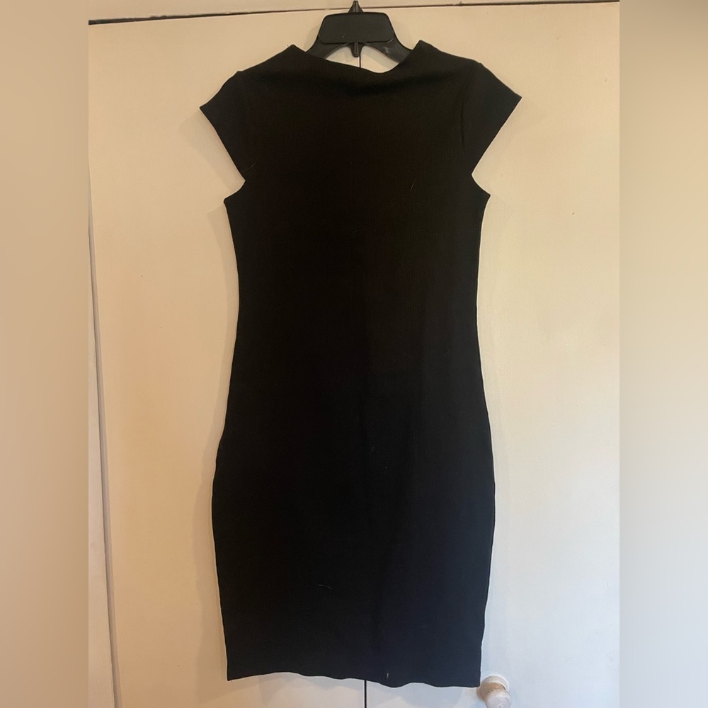 black sleeveless dress with sleeves by lioness size extra large/14 with tags.